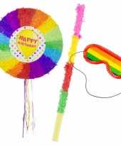 Pinata van een happy birthday ballon set met blinddoek en stok